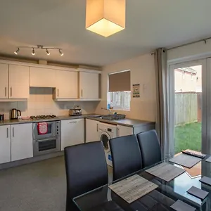 Watkins House By Cliftonvalley Holiday home Cardiff